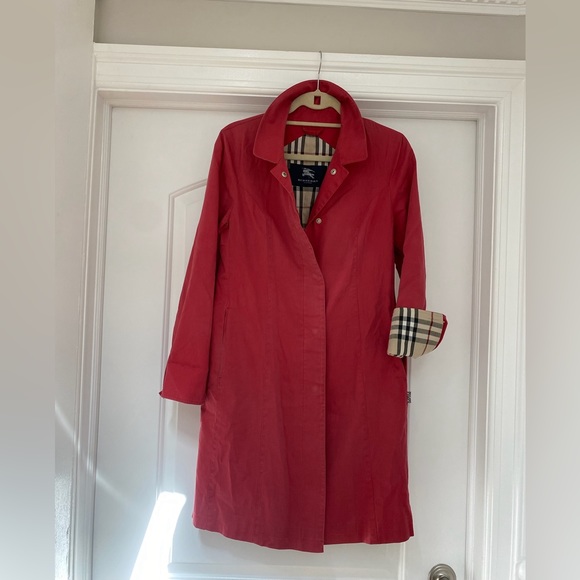 Burberry Mid-length Heritage Car Coat: Red - Picture 4 of 14